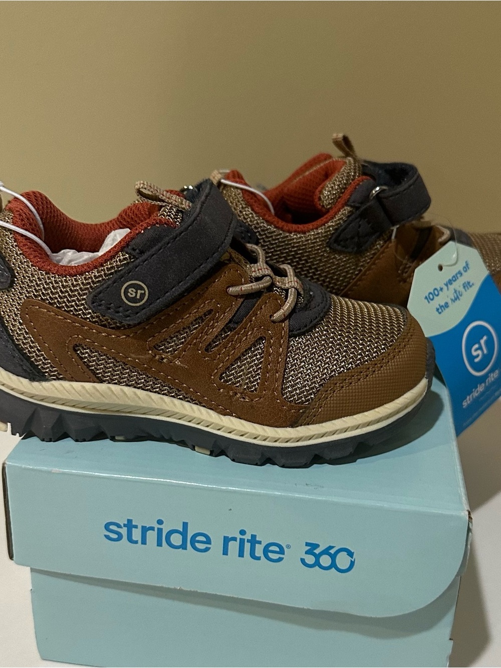 Stride Rite Brown and Black Kids' Hiking Sneakers